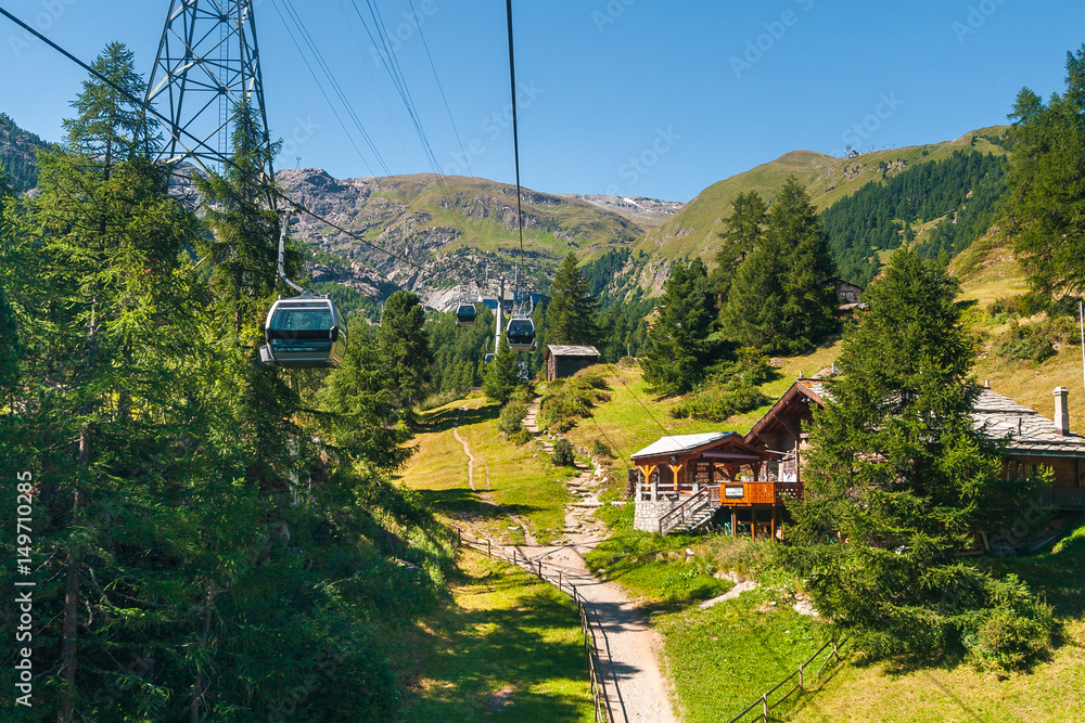 Cable car from Zermatt to Furi, Swiss Alps, Switzerland Stock-Foto | Adobe  Stock