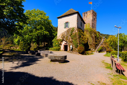 Schlossturm und Minnesängerstube auf der alten Burganlage in Hornberg im Schwarzwald