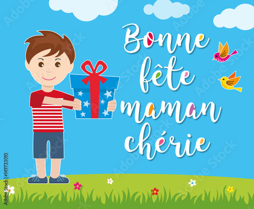 Fête des mères, garçon et cadeau-1