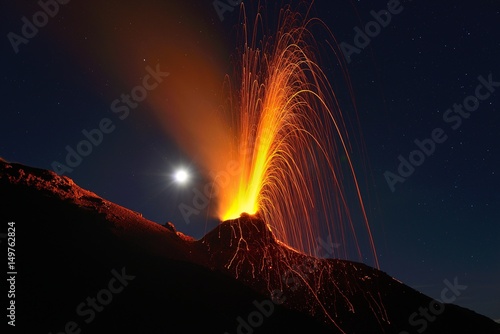 Eruption of volcano "Piton de La Fournaise"