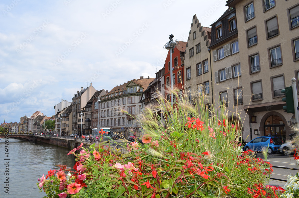 Strasbourg latem/Starsbourg in summer, Alsace, France - obrazy, fototapety, plakaty 