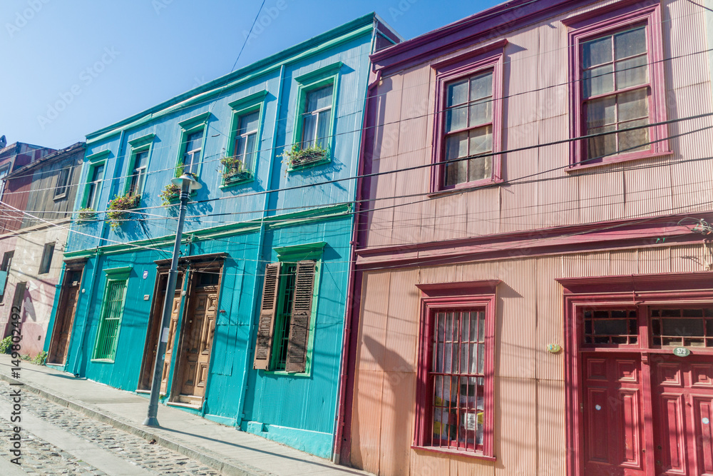 Obraz premium Colorful houses in Valparaiso, Chile