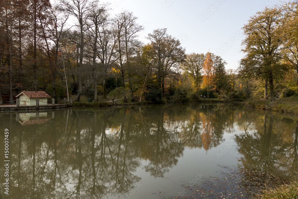 Autumn, also known as fall.Some cultures regard the autumnal equinox as Autumn, also known as fall.Some cultures regard the autumnal equinox as
