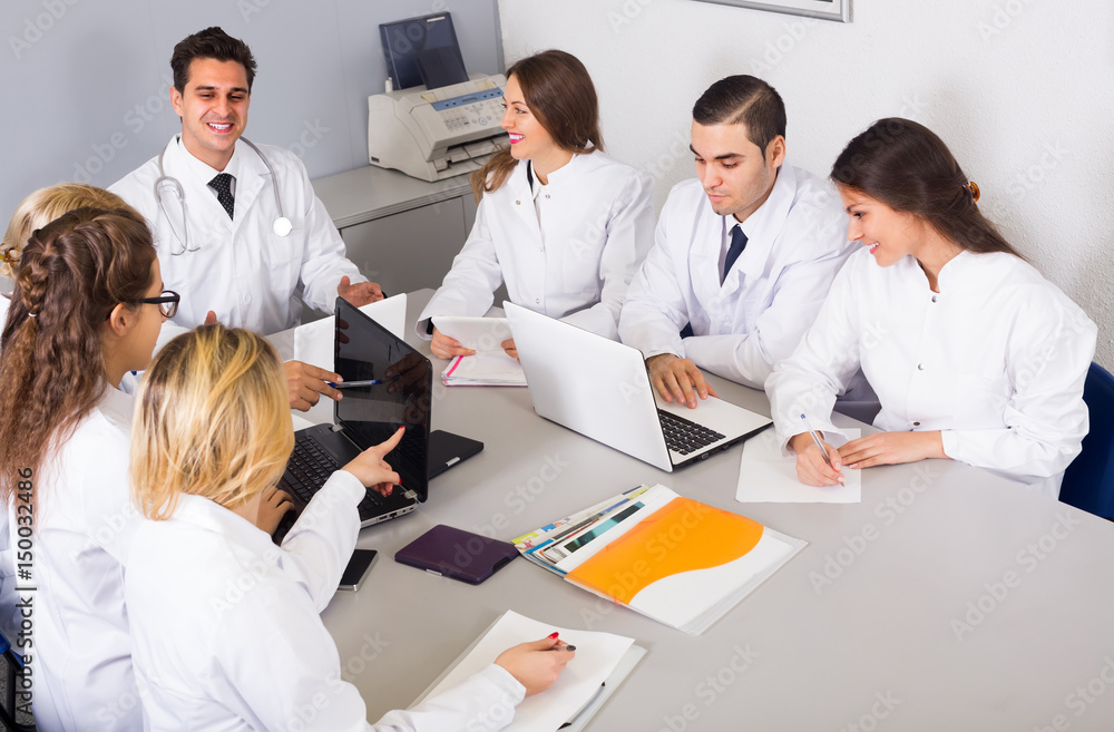 Fototapeta premium Discussion of research work.