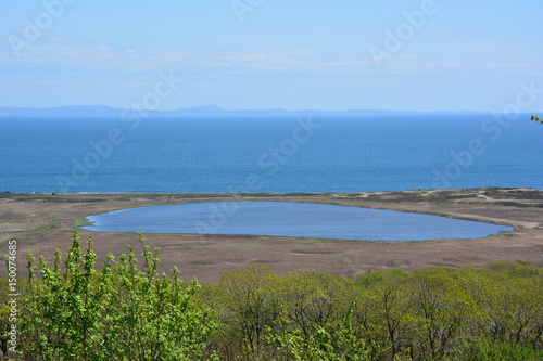 the lake and the sea