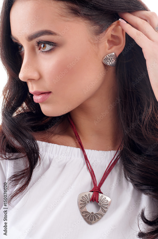 Neck cheap close necklace