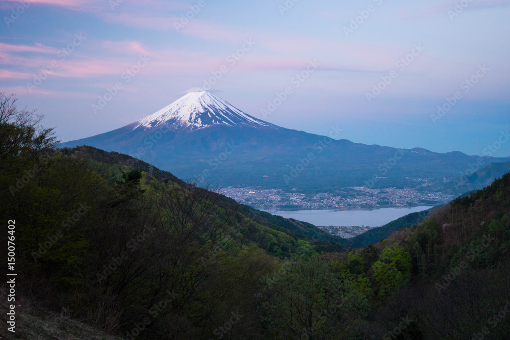 御坂峠から望む富士山