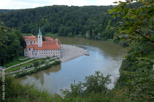 Blick auf Kloster Weltenburg bei Kehlheim an der Donau, Bayern, Deutschland