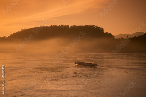 LAOS LUANG PRABANG MEKONG RIVER