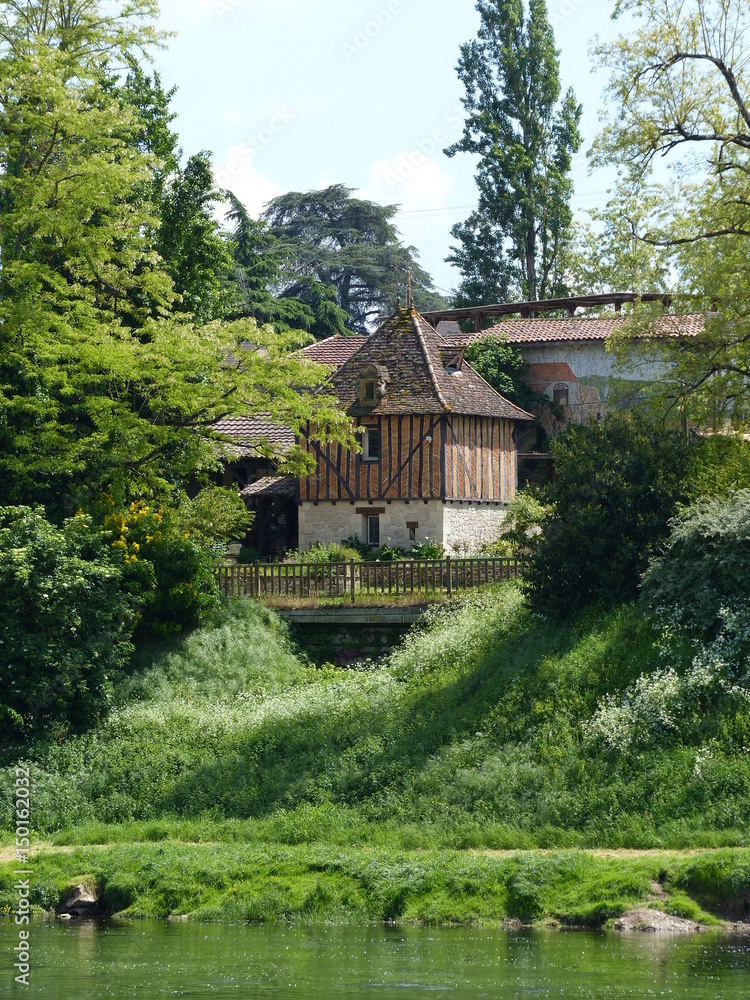 Obraz premium Ancienne maison à colombage