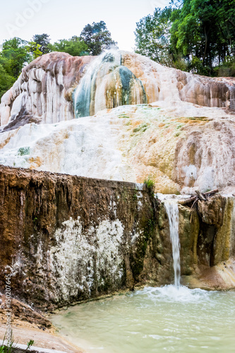 Les thermes Bagni di San Filippo en Toscane