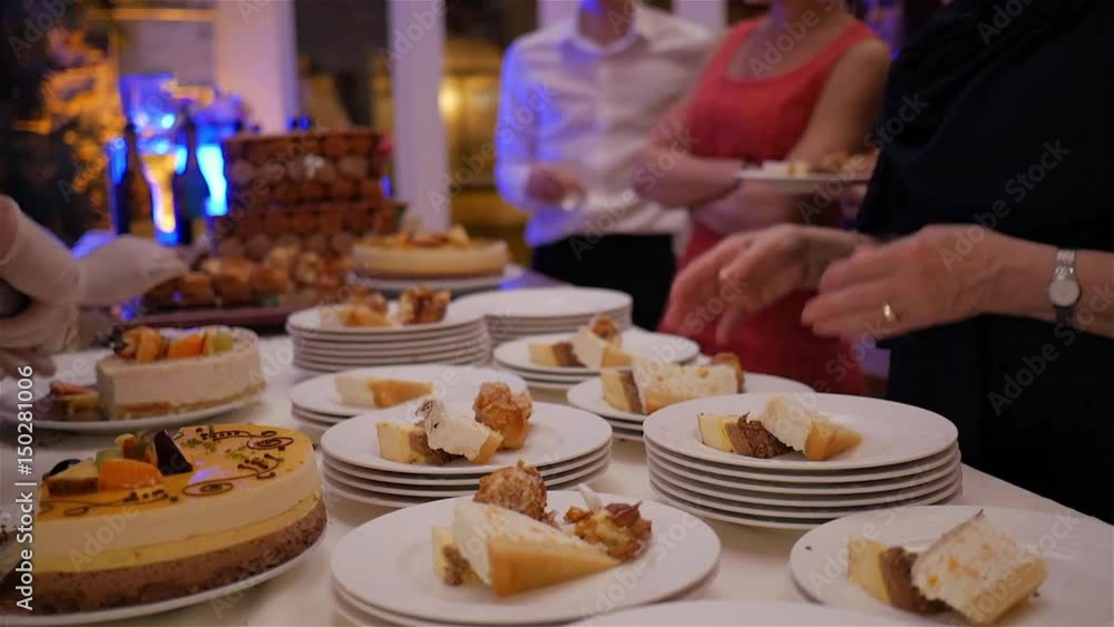 Découpe Gâteau Mariés