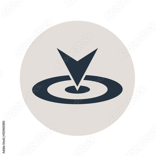 Icono plano diana con punta flecha en circulo gris