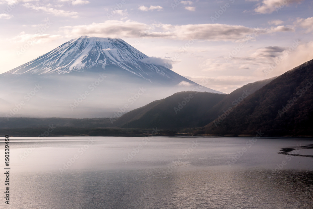 Mountain fuji at Motosu lake at sunrise