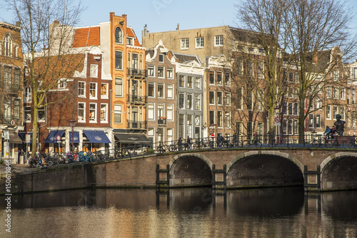 Canvas Print Costruzioni tra i canali di Amsterdam