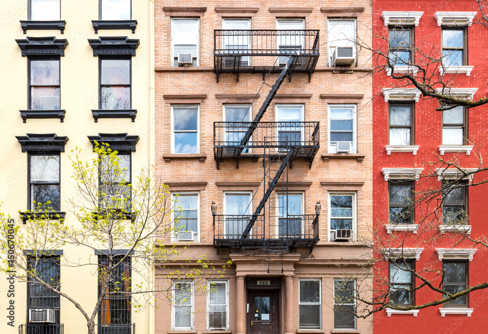 Naklejka premium Budynki w stylu historycznym Nowego Jorku na Manhattanie