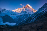 Wschód słońca, Machapuchare, Himalaje, Nepal