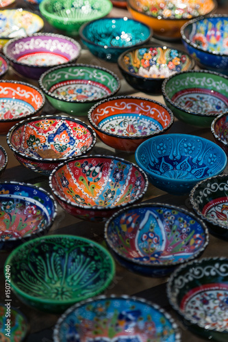 Turkey hand painted bowls © Kevin