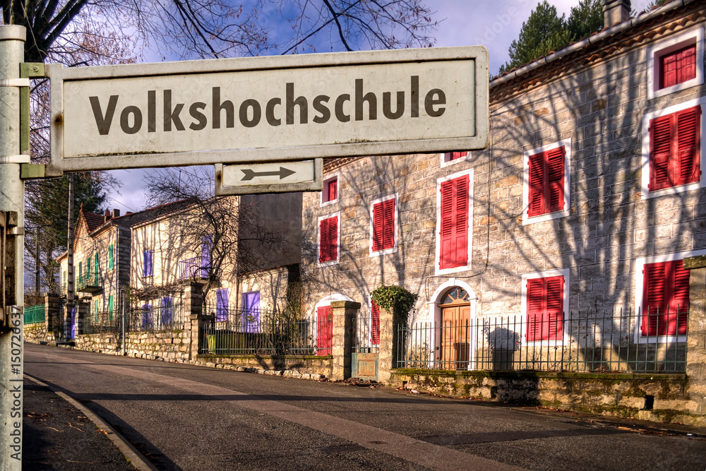 Schild 185 - Volkshochschule