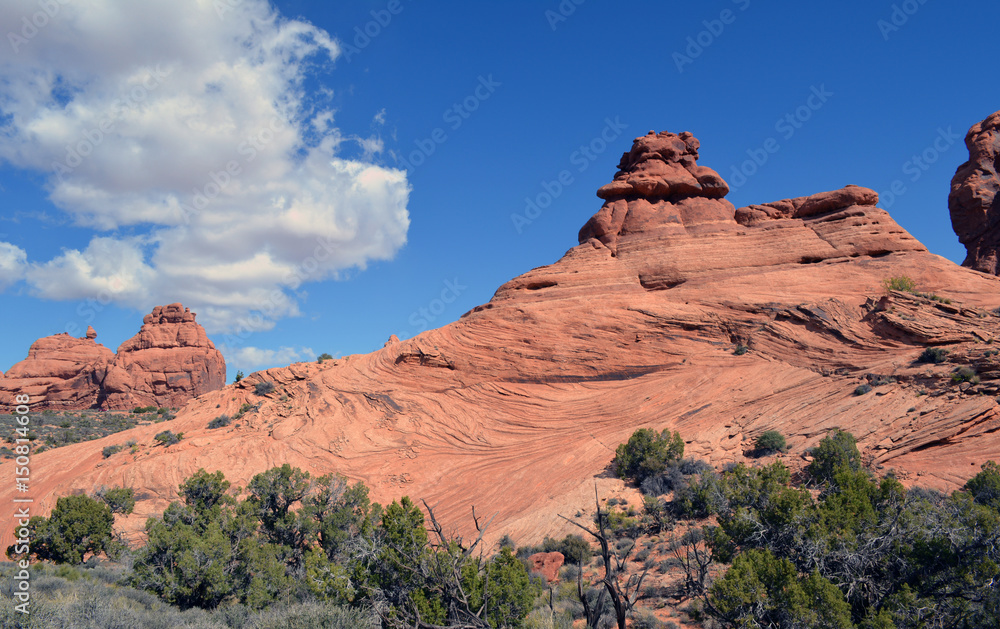 Wavy Rock Flow Horizontal/Red clay mountain on a clear sunny day