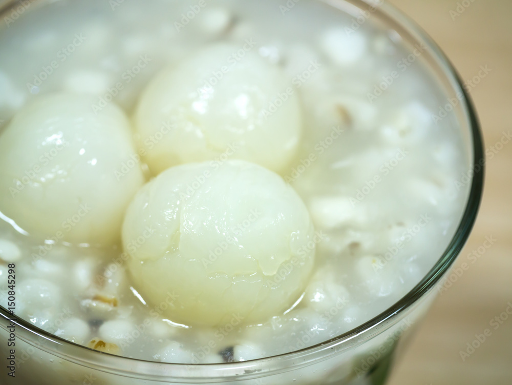 Grains useful Dessert job's tears with longan. Grains useful Dessert job's tears with longan.
