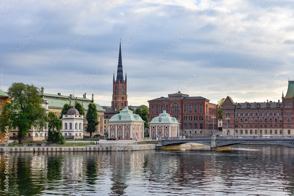 Fototapeta premium European streetscape, beautiful architectural scenery