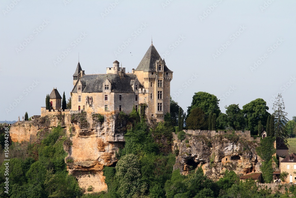 le château de Montfort à Vitrac, vallée de la Dordogne
