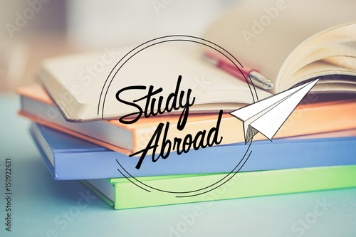 EDUCATION COMMUNICATION SCHOOL GRADUATION STUDY ABROAD CONCEPT
