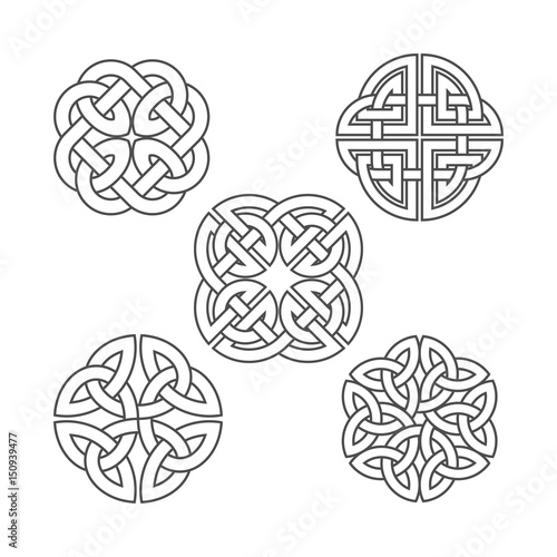 Vector celtic knot. Ethnic ornament.