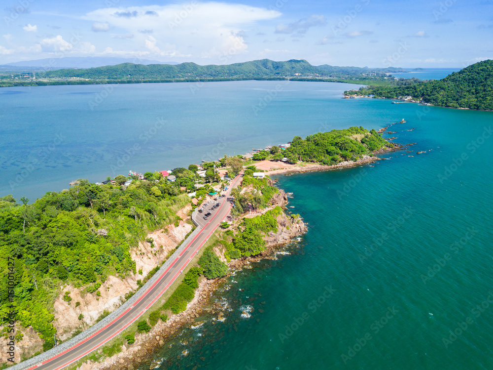 Fototapeta premium Coastal road to Nang Phaya Hill