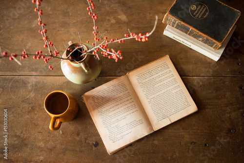 Fotografie book and coffee on vintage table