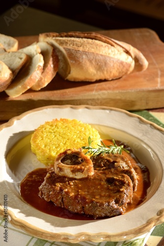 Fotografie Ossobuco with Risotto milanese