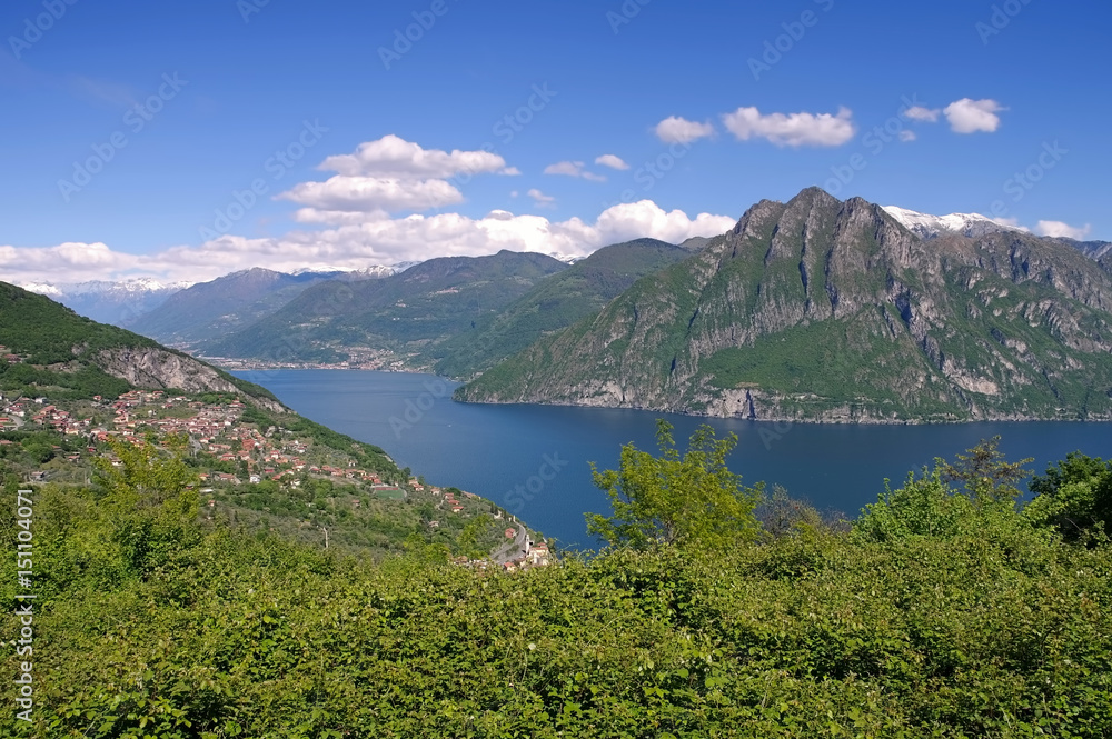 Iseosee in Oberitalien - Iseo lake in Alps in northern Italy