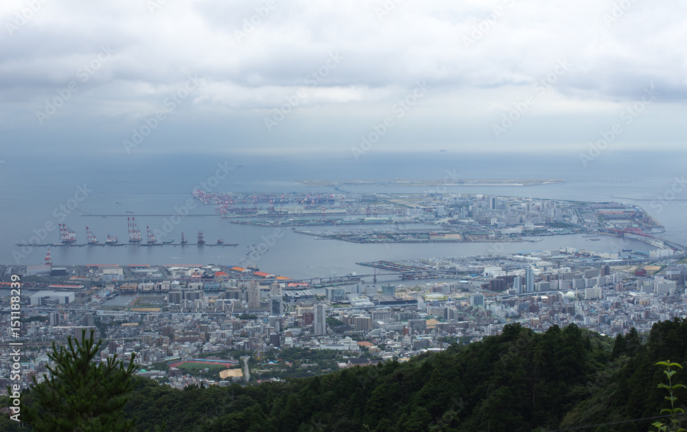 摩耶山から神戸港を臨む