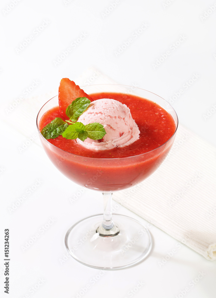Ice cream with strawberry puree Ice cream with strawberry puree