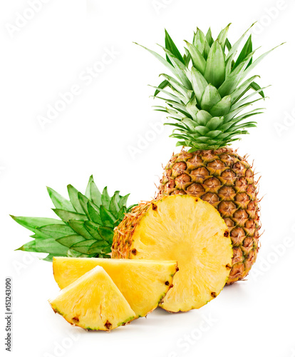 pineapple with slices