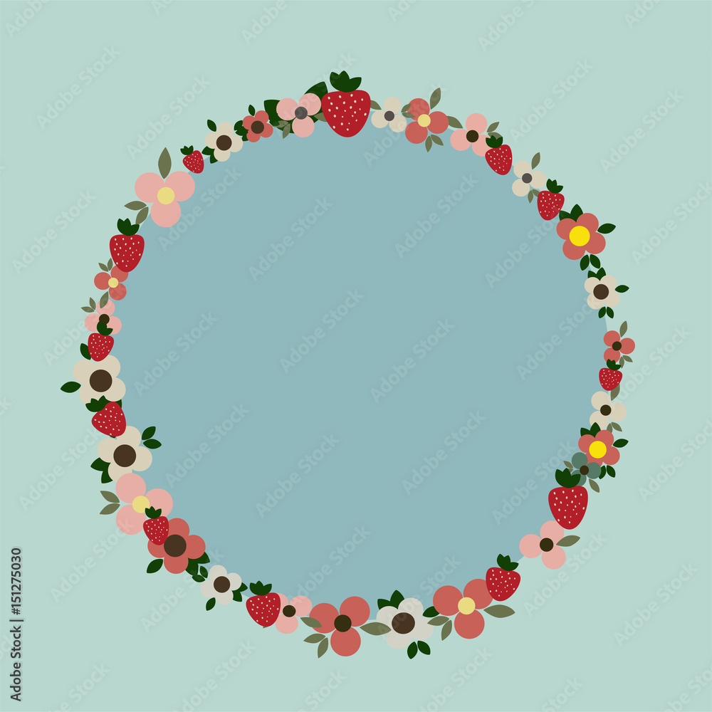 Erdbeeren und Blüten auf mintfarbenem Hintergrund Erdbeeren und Blüten auf mintfarbenem Hintergrund