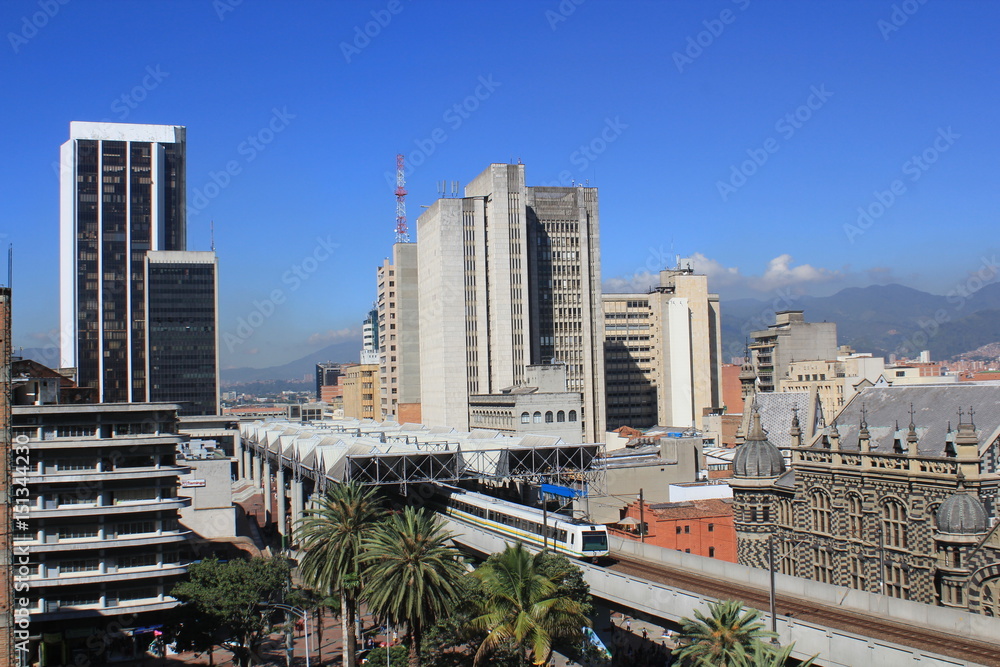 Fototapeta premium Panorámica del centro de la ciudad. Medellín, Antioquia, Colombia.