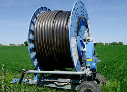 Enrouleur de tuyaux destiné à l'irrigation des céréales en particulier du maïs