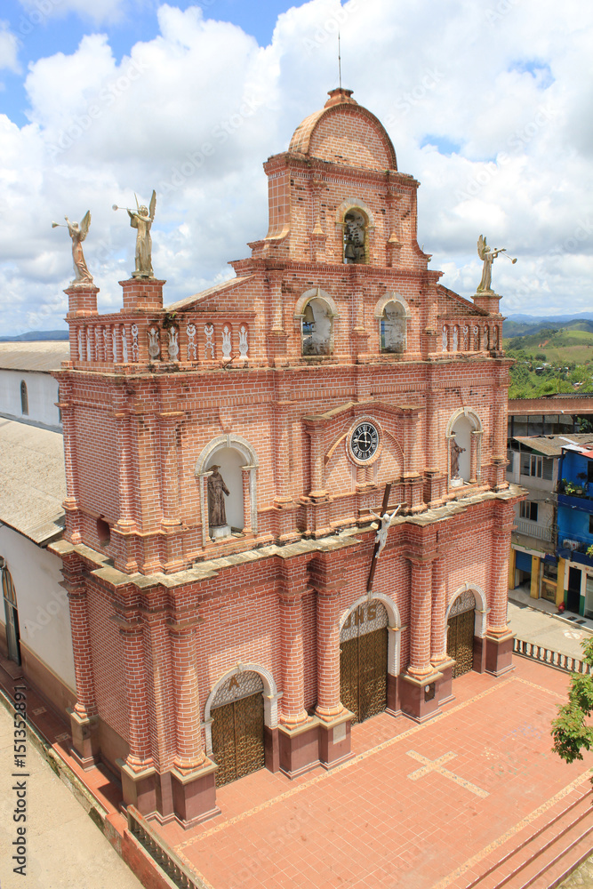 Templo Parroquial Nuestra Señora de los Remedios. Remedios, Antioquia, Colombia. 