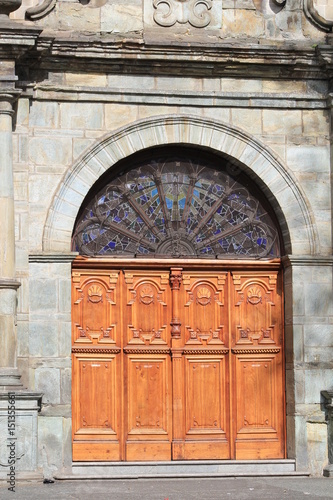 Iglesia de San Ignacio, detalle de fachada (puerta), Plazuela de San Ignacio. Medellín, Antioquia, Colombia. 