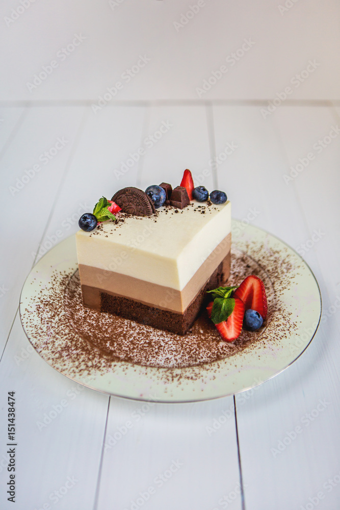 Торт украшенный шоколадом - 57 фото