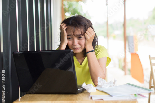 Asian women students are concerned about stress With exam preparation