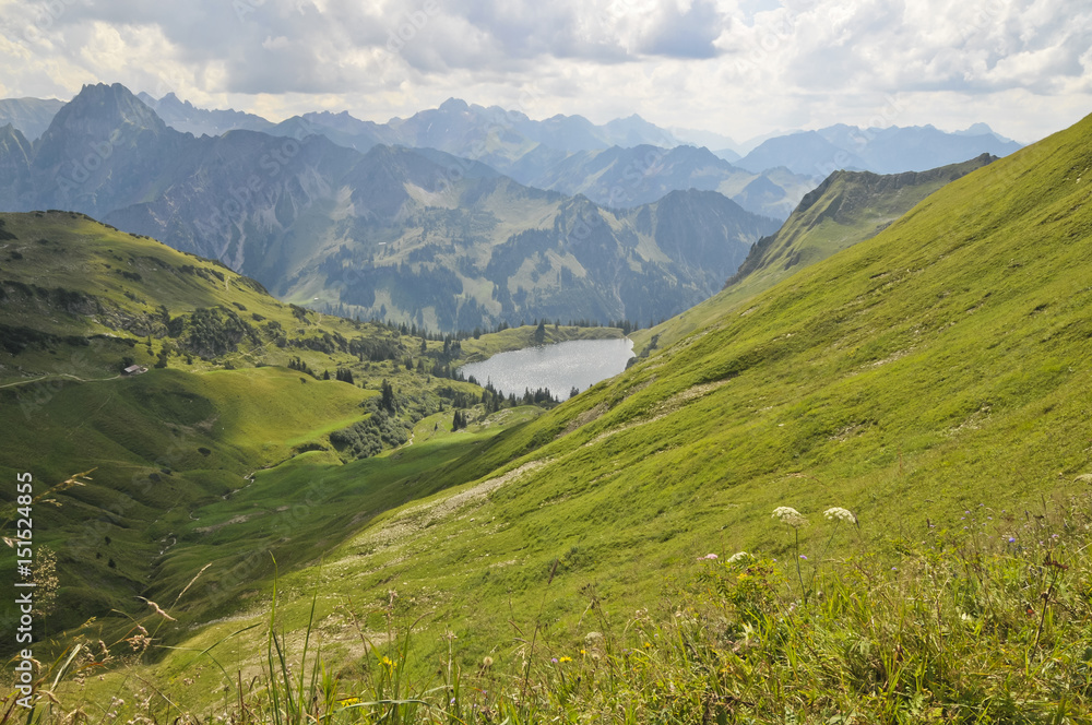 Seealpsee, Nebelhorn, Oberstdorf, Oberallgäu, Bayern, Deutschland