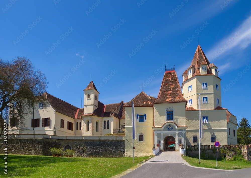 Renaissanceschloss Kornberg in der Südoststeiermark / Österreich