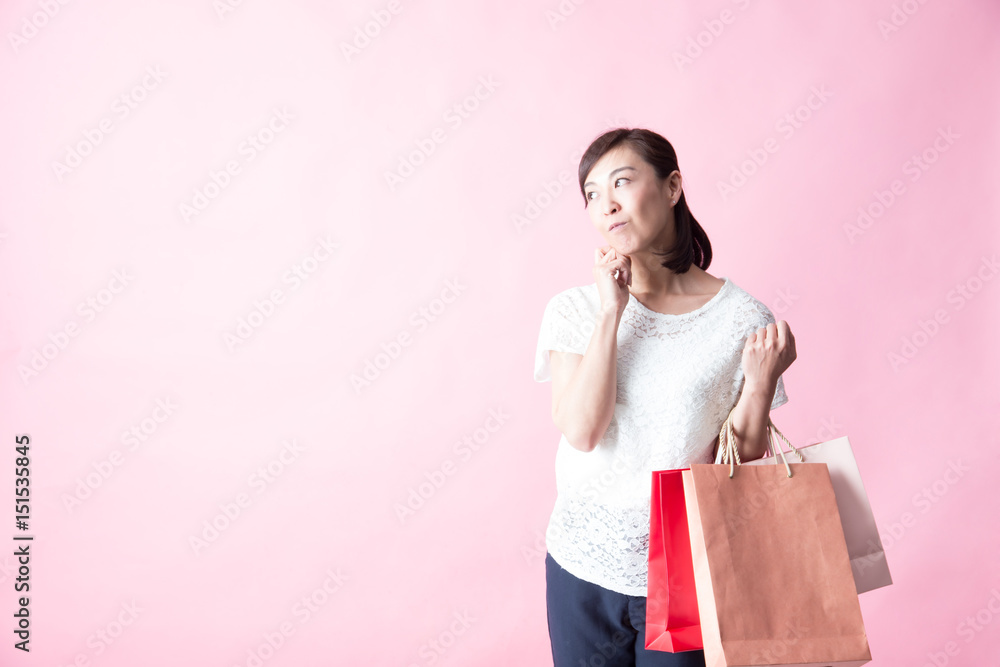 ミドル女性・ピンクバック