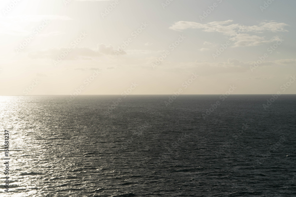 Obraz premium Sky, Horizon and deep sea