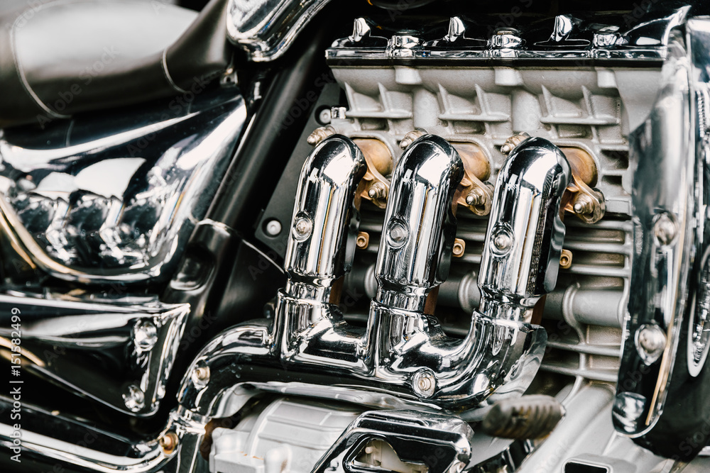 Obraz premium Motorcycle Chrome Engine Block Closeup
