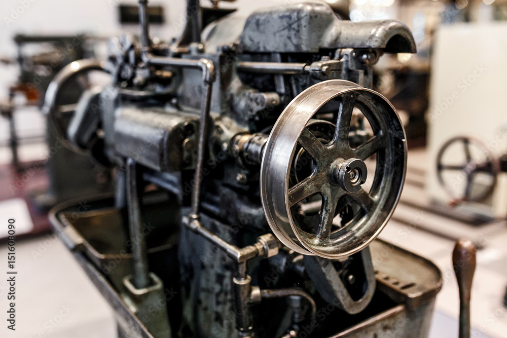 Fototapeta premium The old lathe machine tool equipment for various metal work