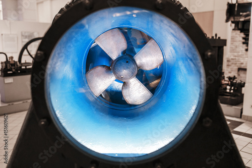 Φωτογραφία large marine steam turbine propulsion engine detail